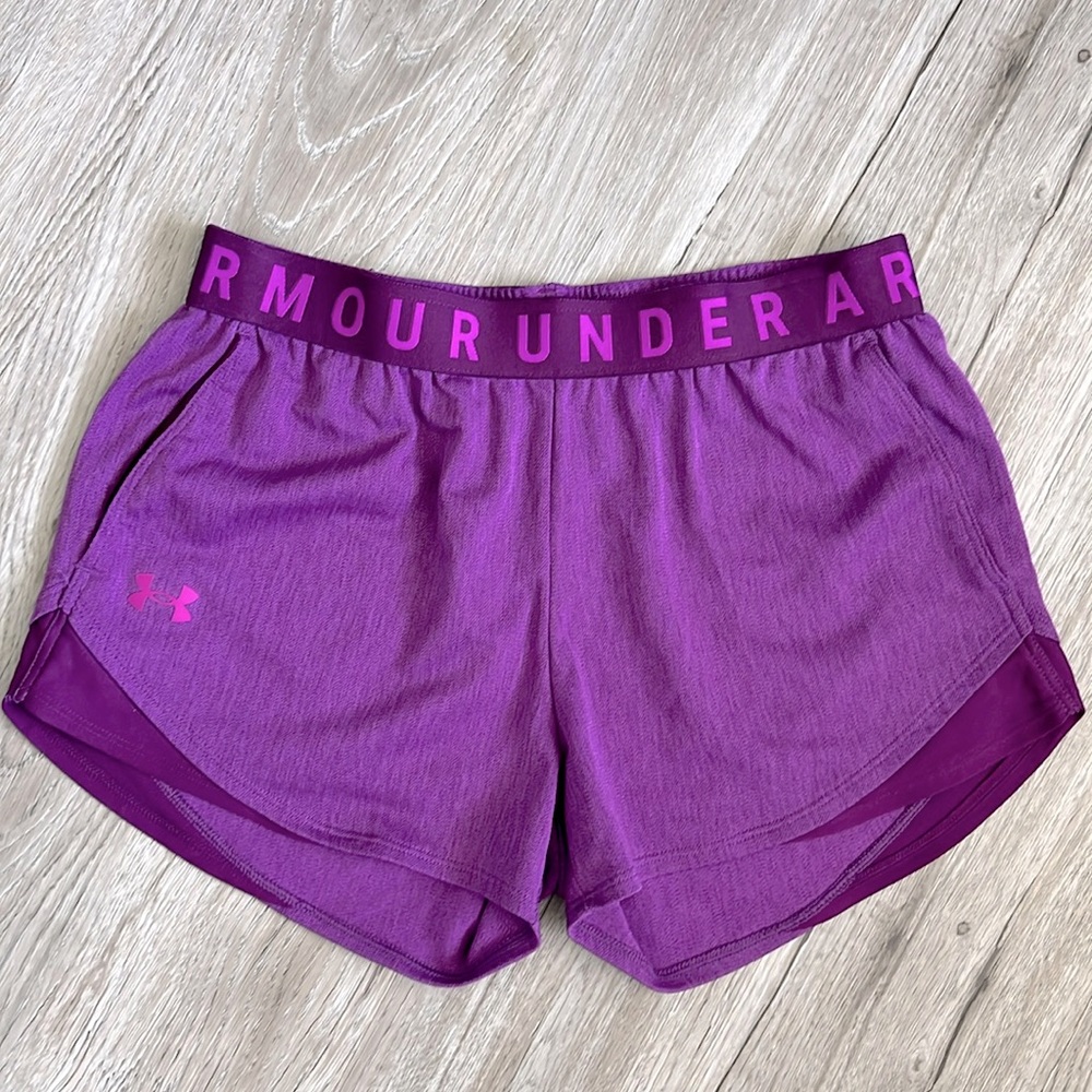 Purple running shorts with pockets